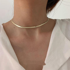 About cold wind European and American minimalist necklace women
